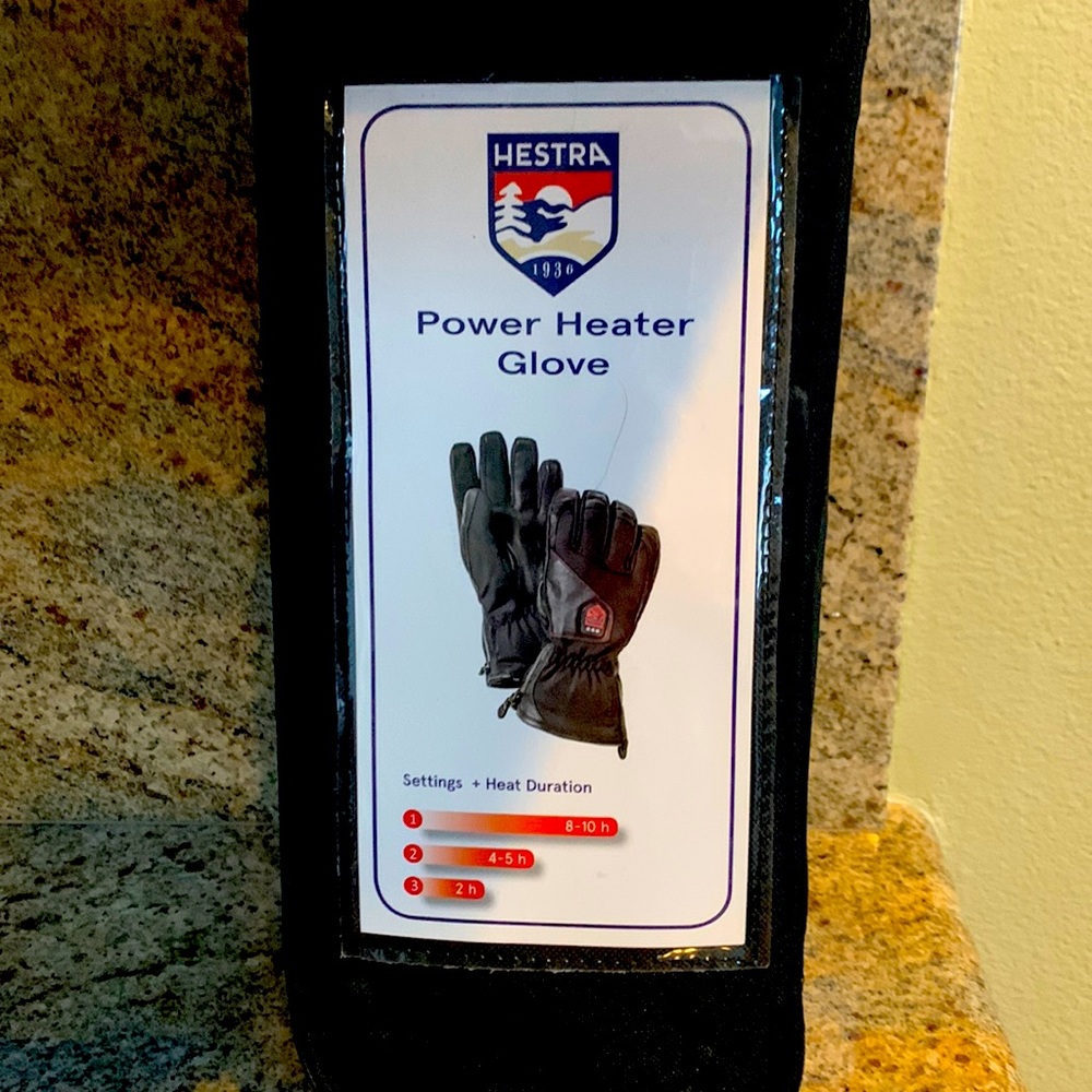 Hestra women’s heated gloves